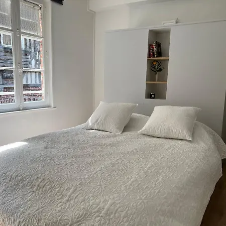 アパート L'evasion オンフルール